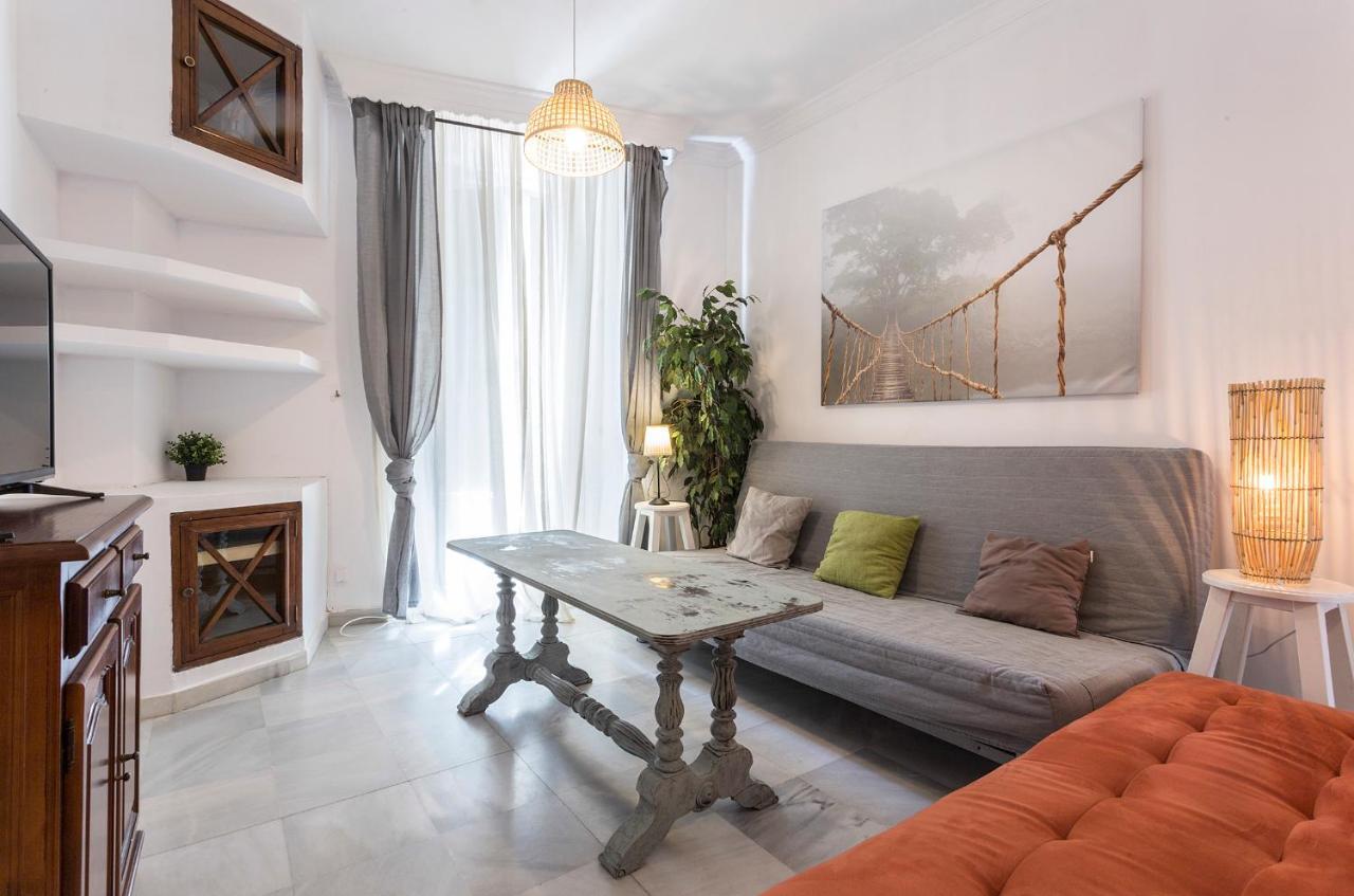 Azvalia - Albareda Apartment เอลปูแอร์โต เด ซานตามาริอา ภายนอก รูปภาพ